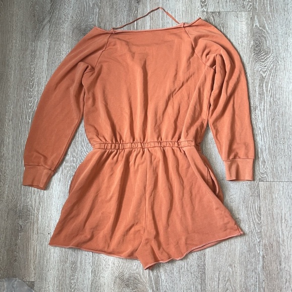 Aerie long sleeve romper super soft orange size large - Picture 6 of 6